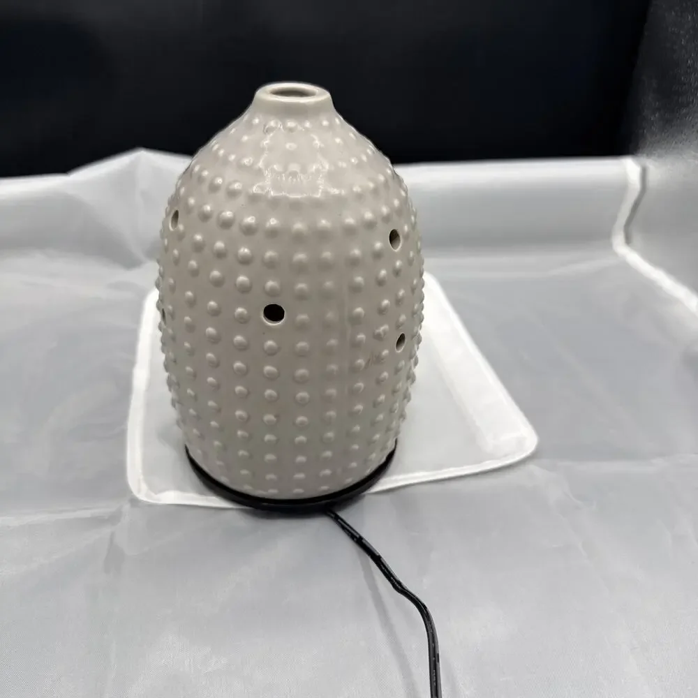 Candle Warmers Airome Gray Hobnail Ceramic Essential Oil Diffuser 6.5”
